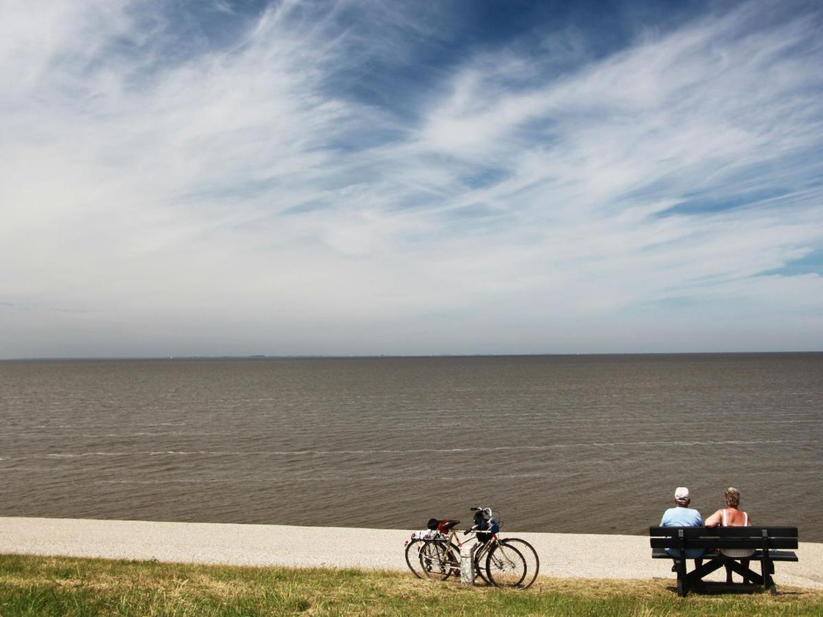 Comfy Villa In Wieringer Style Near The Wadden Sea Hippolytushoef Extérieur photo